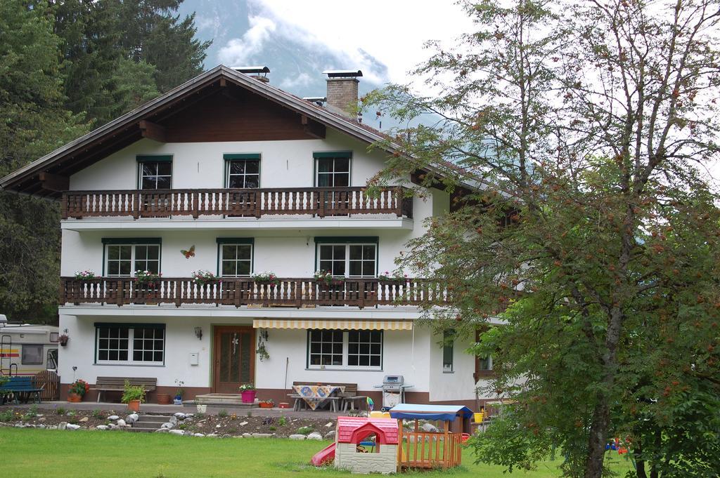 Haus Waldrast Appartamento Elbigenalp